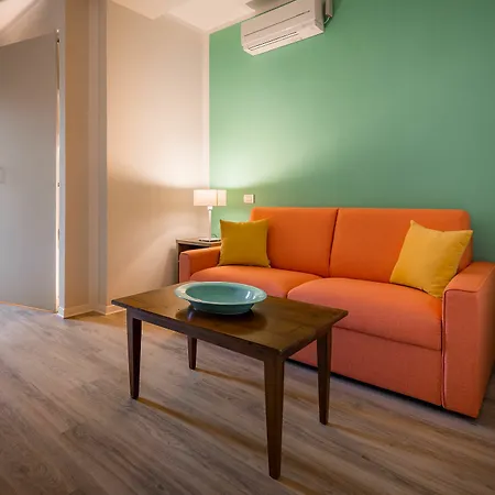 Magic Apartment *